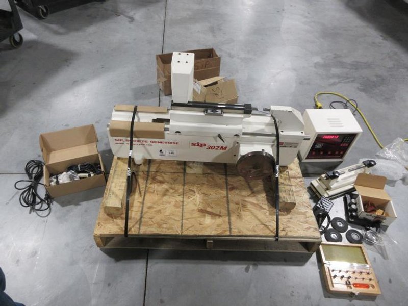 SIP 302M Universal Gage Length Measuring Machine with Digital Control Panel and Accessories- Auction Item