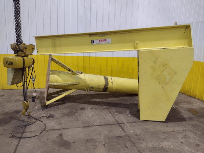 5 TON x 8' x 10' JIB ARM CRANE W/ 3 TON YALE HOIST: YOBRO #24982