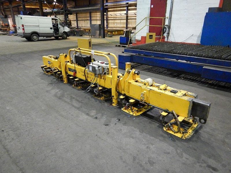 ZM - pneumatic plate hoist 2,5 ton