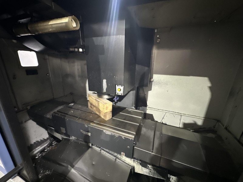 Doosan DNM400VC CNC Vertical Machining Center, 2010– 30″ X 17″ X 20″ Travels, CAT-40, 8,000 RPM, 30-Tool ATC, Fanuc Control