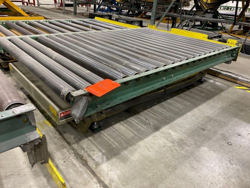 4000 LBS X 60" X 30" SOUTHWORTH MODEL #LS4-36 HYDRAULIC SCISSOR LIFT TABLE WITH ROLLER TOP, 110 VOLT: STOCK #20919