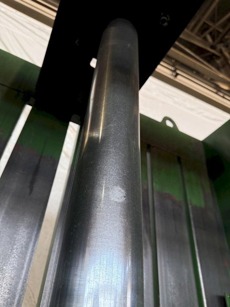 VERTICAL HYDRAULIC BALER. STOCK #0447725