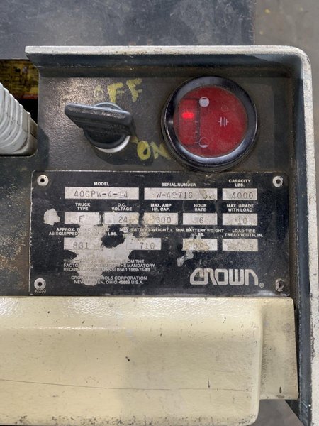 4,000 LB. CROWN 40GPW-4-14 ELECTRIC WALK-BEHIND PALLET JACK. STOCK # 0680124