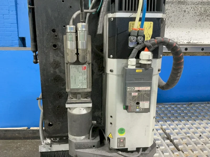C.R. ONSURD 63” X 146” CNC ROUTER  -  4 C18C