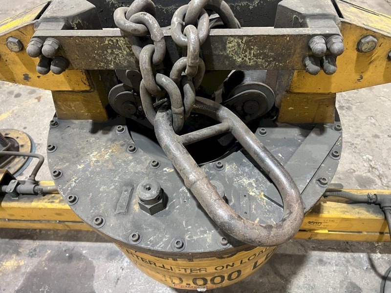 10,000 LBS ANVER 4-PAD VACUUM POWERED SHEET LIFTER: STOCK #20350