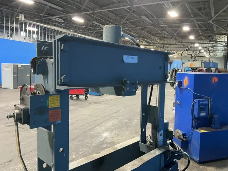 Owatonna Tool Company 55 Tons Hydraulic H-frame Press