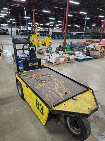 24 VOLT EZ-GO MODEL XI-640 TEXTRON CHASER/TUGGER CART #83: YOBRO #24632