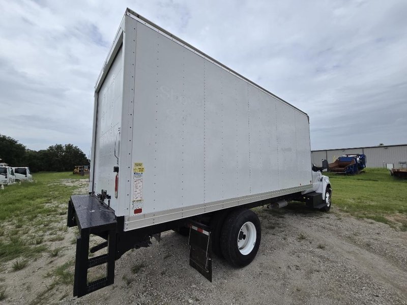 2022 Ford F650 1FDNF6AN0NDF06229