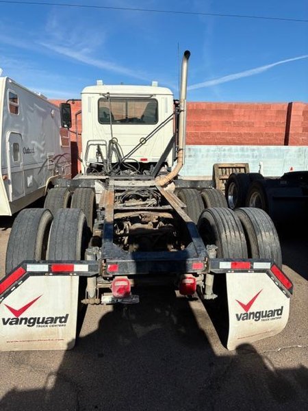 Mack Pinnacle 64T Day Cab Semi Truck, 2019 – Mack MP8, mDRIVE Automatic, Air Ride, Tandem Axle Heavy-Duty Tractor