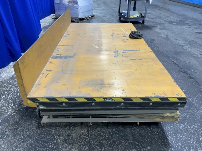 ECOA INDUSTRIAL PRODUCTS 4000 LBS LIFT TABLE  -  HTTDW-040-45-96048