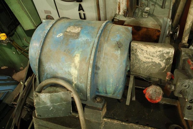 40 HP MOTOR AND OILGEAR PUMP: STOCK