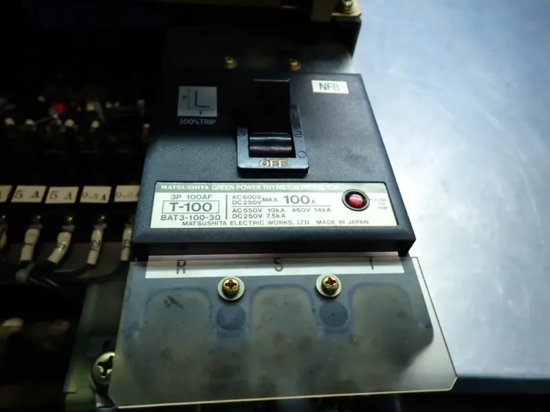 OKUMA VAC-DRIVE UNIT TYPE-A SPINDLE AMPLIFER UNIT  -  VAC-D8-A