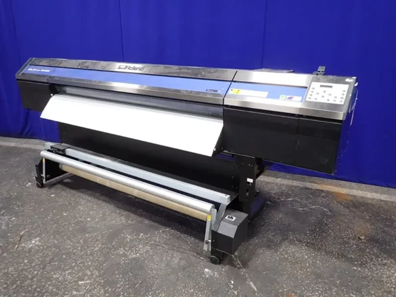 ROLAND 69" PRINTER / CUTTER  -  XR-640