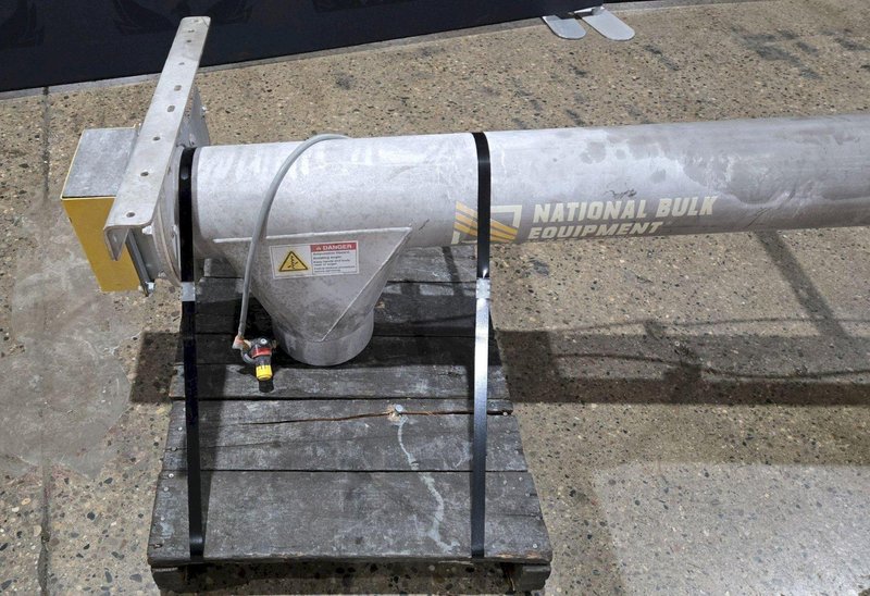 NATIONAL BULK EQUIPMENT SCREW CONVEYOR USED