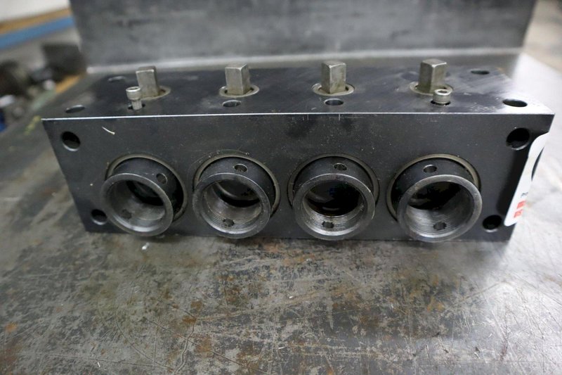 5C Collet 4 Place Manual Locking Fixture Block- Auction Item