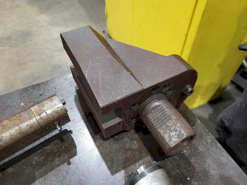 MAZAK QTN-450 LIVE AND STATIC TOOL HOLDERS, CHUCK JAWS