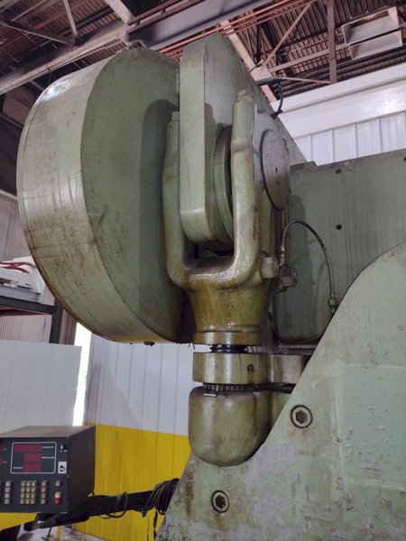 225 TON X 10' CINCINNATI MODEL #9 AUTO CYCLE AIR CLUTCH MECHANICAL PRESS BRAKE: STOCK #21130