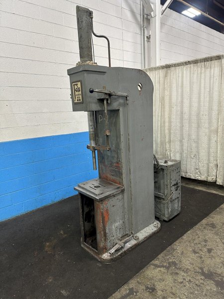 15 TON FOX HYDRAULIC C FRAME PRESS : STOCK #77734