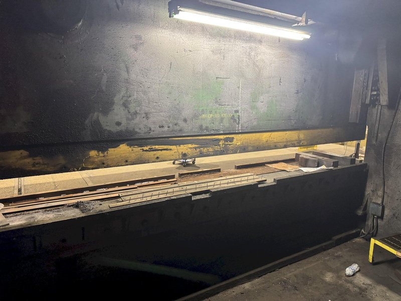 750 TON X 14' HTC 750G HYDRAULIC PRESS BRAKE. STOCK # 1002525