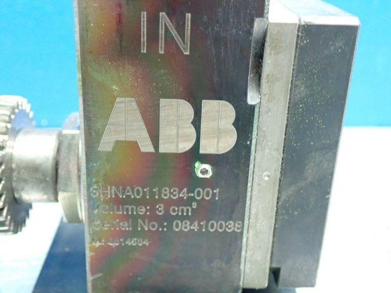 ABB VOLUME: 3CM  ROBOTIC SPRAY GEAR PUMP  -  3HNA011884-001