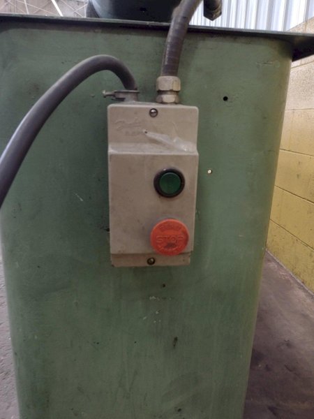 60" BROWN AND BOGGS MODEL 265 PIPE ROLLER AND CRIMPER: STOCK #17018