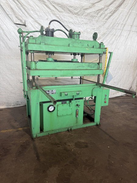 100 TON WABASH 4 POST HYDRAULIC PRESS. STOCK # 0777525