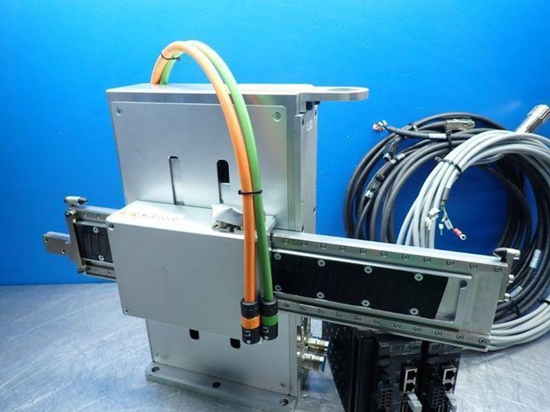 OMRON ACCURAX LINEAR MOTOR PICK &amp; PLACE SYSTEM  -  R88L-ES-PM-C110-B300-0001