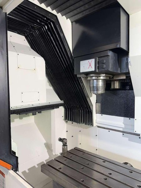 Mazak VCU 500C 3X CNC Vertical Machining Center – Mill