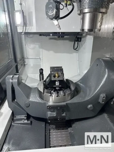HAAS UMC-500SS CNC Universal Machining Center, 2023