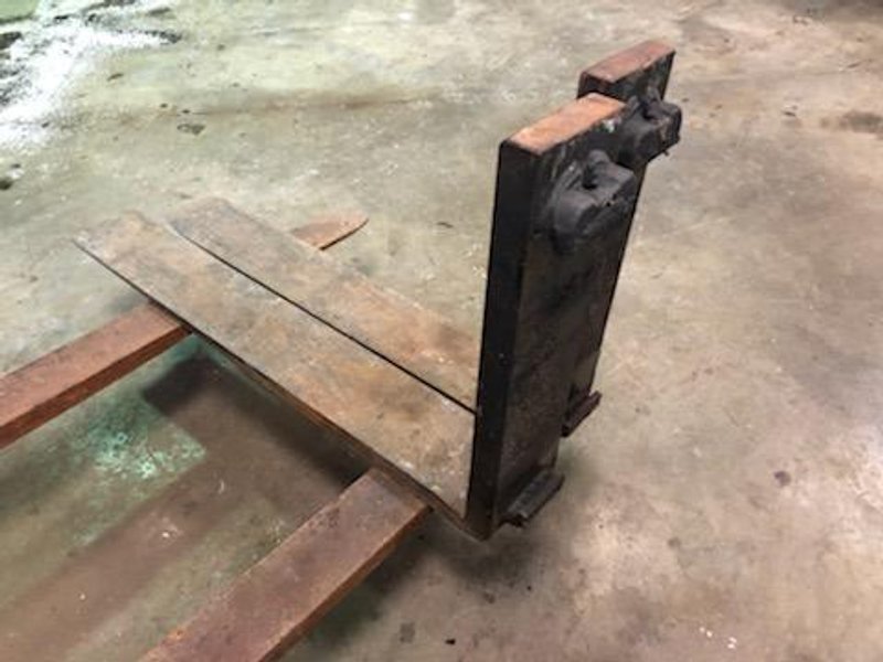 FORKS  Lumber/Plywood/Gypsum Forks 7&quot; Wide x 43&quot; Long STOCK# 2115