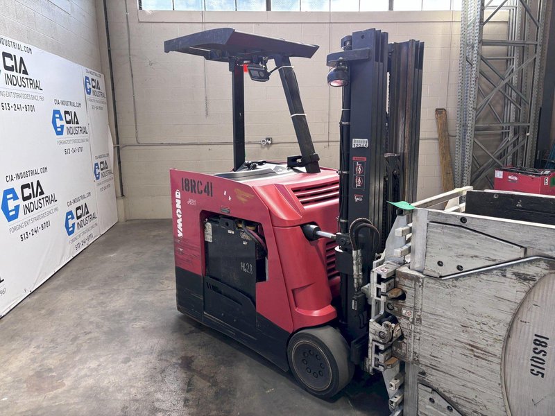 2018 - 5,000 LB. RAYMOND MODEL 425-C50TT STAND-UP ELECTRIC FORKLIFT