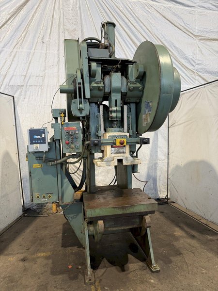 60 TON NIAGARA AF-4 BACK GEARED OBI PRESS. STOCK # 1214125.