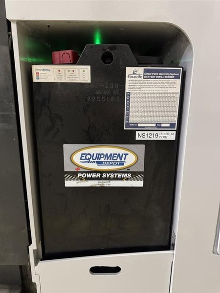 2015 UNICARRIERS SRX35N REACH TRUCK