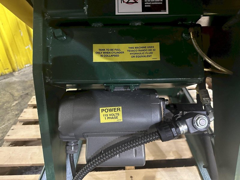 2500 LBS X 48" X 44" SOUTHWORTH MODEL #LS2.5-36 BACKSAVER  HYDRAULIC SCISSOR LIFT &amp; TURN TABLE , 110V: STOCK #20509