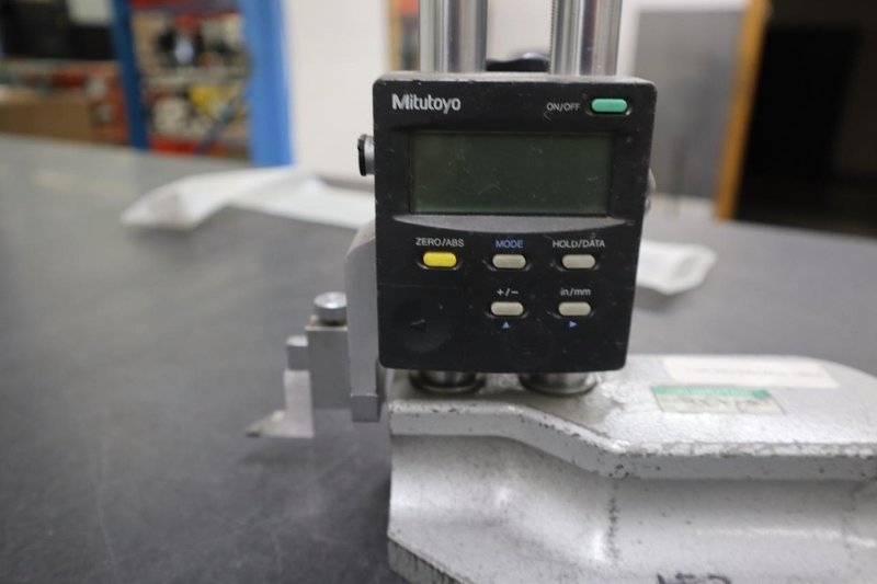 Mitutoyo 24" Digital Height Guage Model 192-672- Auction Item