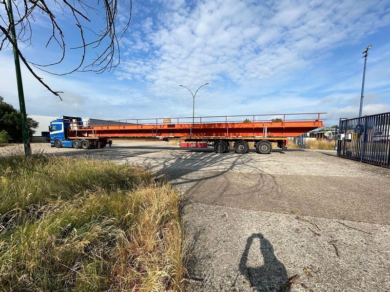 Demag 16 ton x 25 900 mm