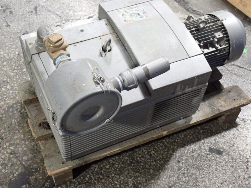 BECKER VACUUM PUMP  -  REICH VP140