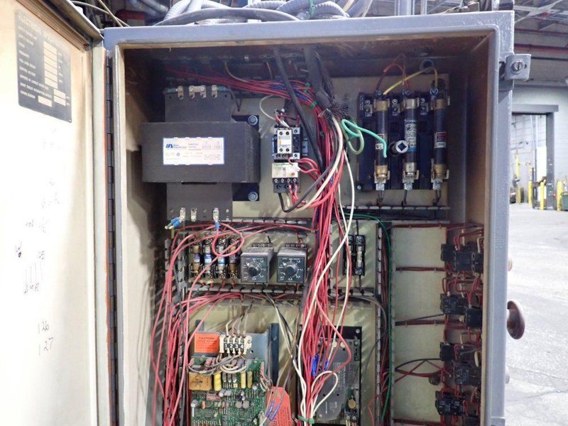 BLAST CABINET