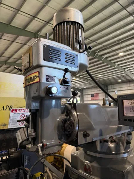 ATRUMP K6F Heavy Duty Milling Machine 40 Taper 6 H.P. DRO 2003’# 7694