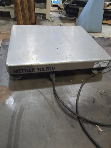 METTLER TOLEDO PANTHER W/ SCALE USED