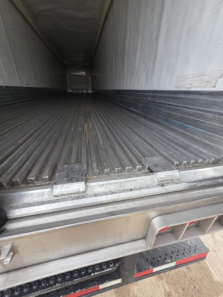 2022 Utility 53 x 102 1UYVS2534N2632821