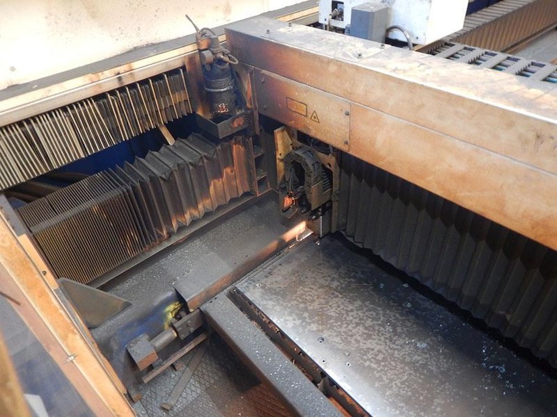 Trumpf - L3030 3000 x 1500 mm 4kW