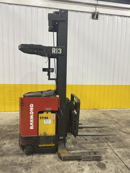 3,500 LB RAYMOND MODEL #EASI DEEP REACH ELECTRIC FORK LIFT TRUCK: STOCK 22098