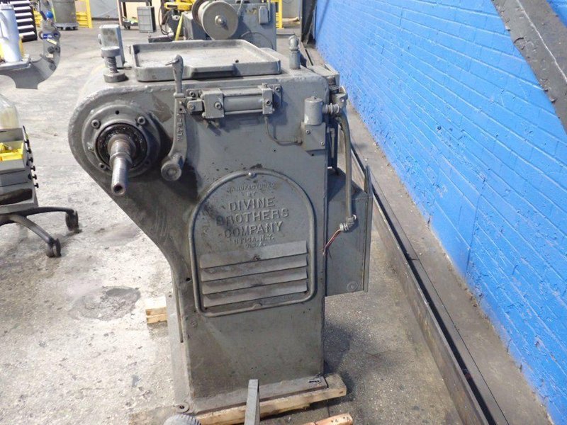 DIVINE BROTHERS COMPANY DOUBLE-ENDED BUFFER
