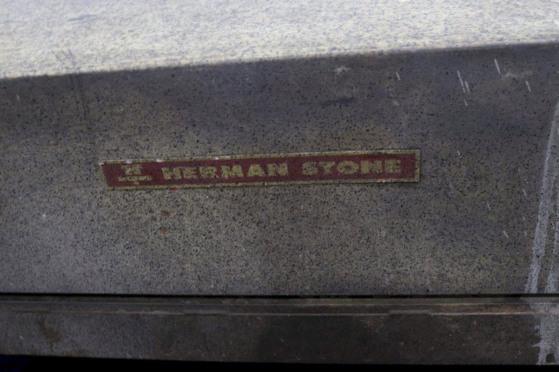 36&quot; X 60&#039; X 10&quot; GRANITE PLATE WITH STAND: STOCK #73520