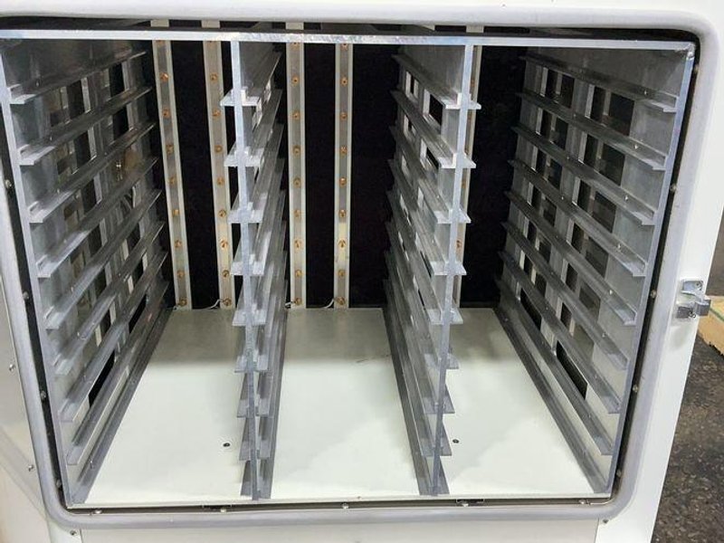 Yamato 19" X 22" X 19" Convection Oven - Dkn600