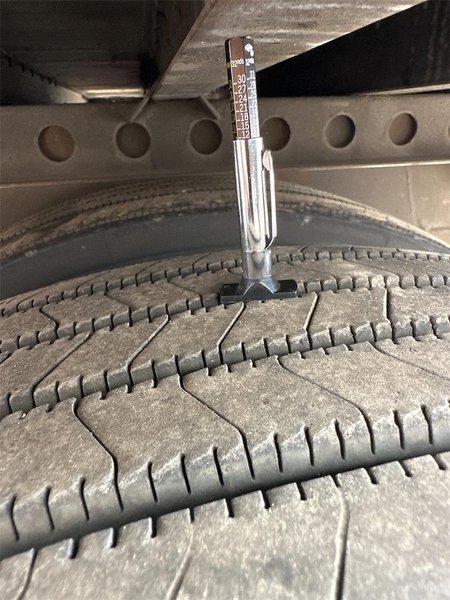 2022 Wabash 53 x 102 1JJV532D4NL317012