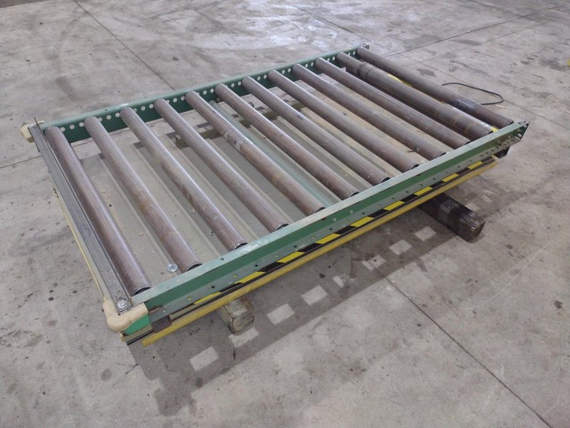 6' X 39" SOUTHWORTH HYDRAULIC ROLLER TOP LIFT TABLE: YOBRO #24781