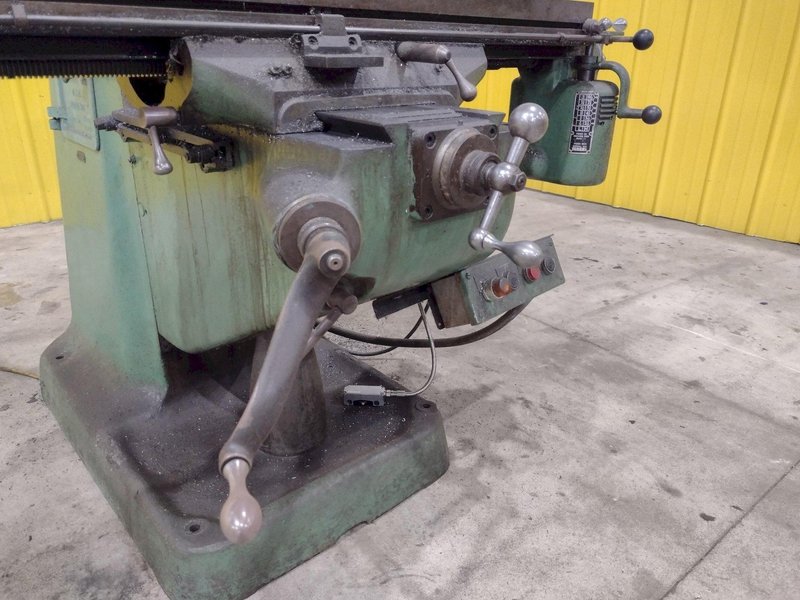 1.5 HP BRIDGEPORT SERIES I VERTICAL MILL &amp; DIGITAL READ OUT MILLING MACHINE: STOCK #20706