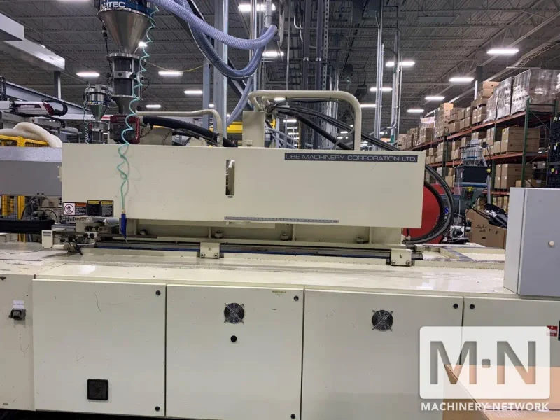 1000 TON 148 OZ UBE MODEL UZ1000 INJECTION MOLDING MACHINE MFG 2013
